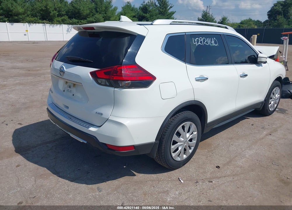 2017 NISSAN ROGUE VIN: KNMAT2MV3HP513663