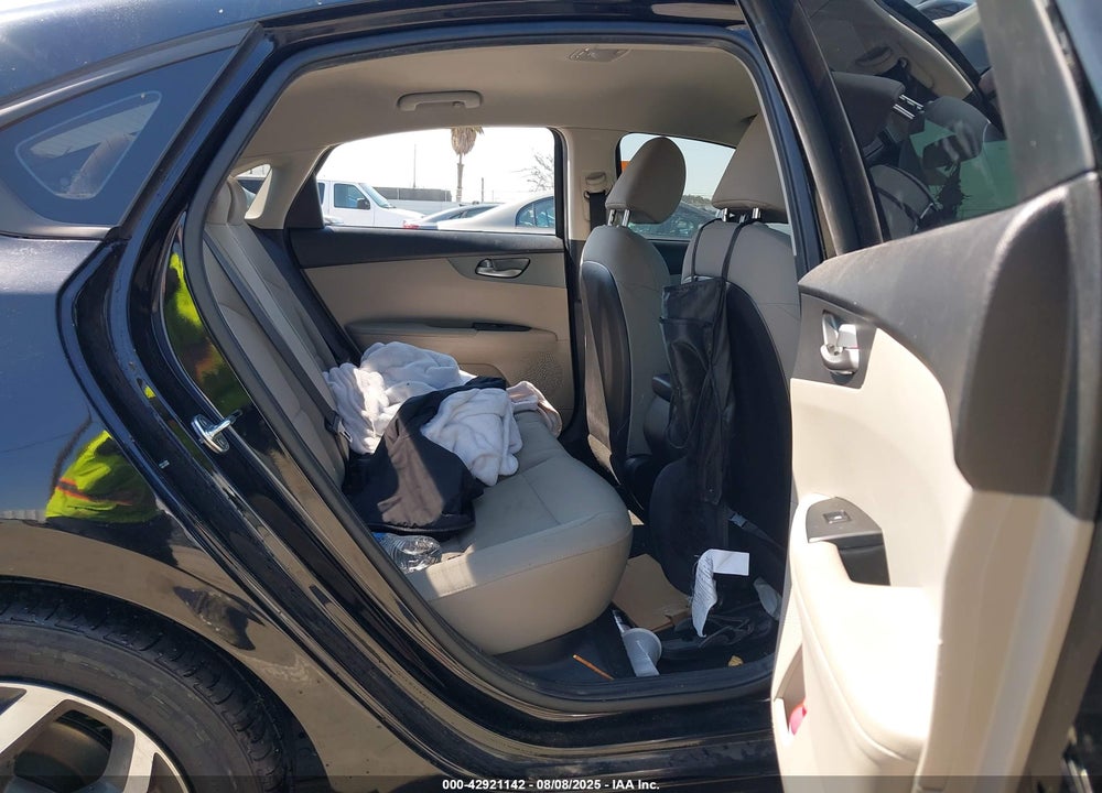 2020 KIA FORTE VIN: 3KPF24AD8LE213321