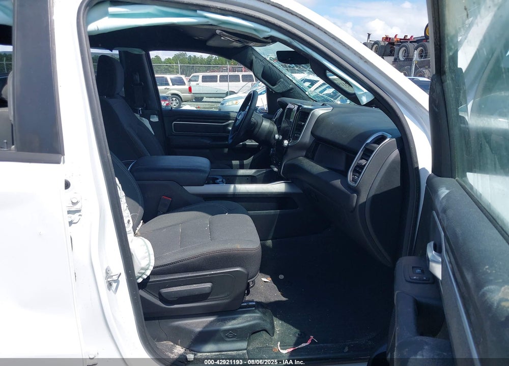 2023 RAM 1500 BIG HORN 4X4 6'4 BOX VIN: 1C6SRFMT5PN599519