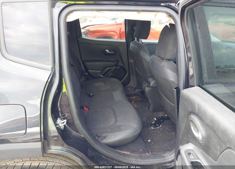 2016 JEEP RENEGADE VIN: ZACCJBBT2GPD64597