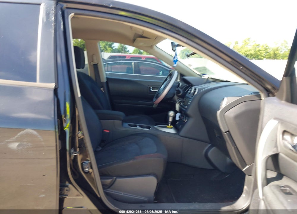 2015 NISSAN ROGUE SELECT S VIN: JN8AS5MT3FW652461
