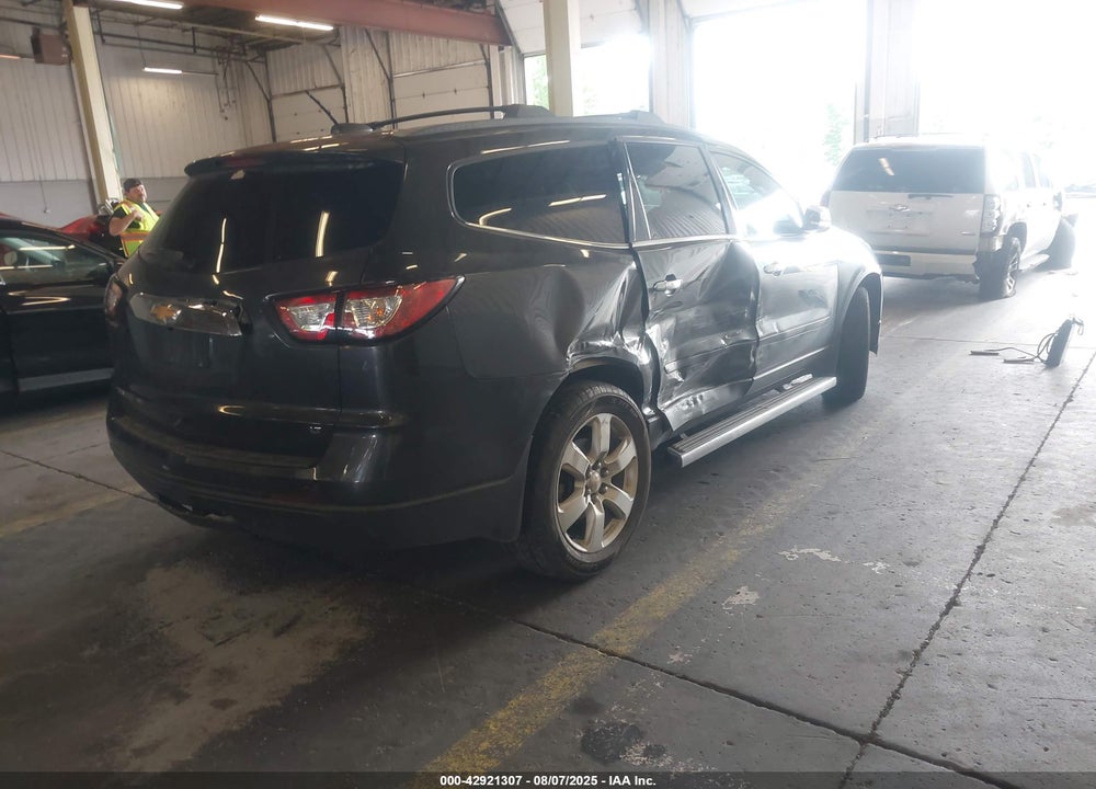 2017 CHEVROLET TRAVERSE VIN: 1GNKVGKD2HJ144567