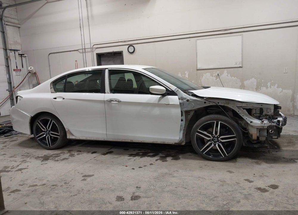 2016 HONDA ACCORD VIN: 1HGCR2F53GA241770