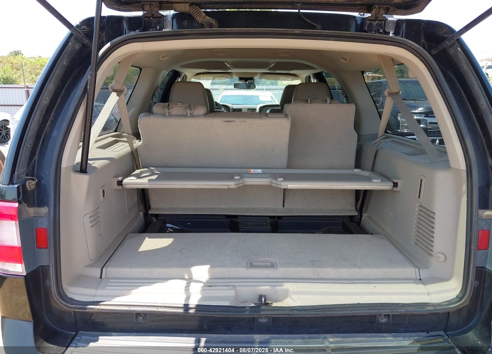 2016 LINCOLN NAVIGATOR VIN: 5LMJJ3HT8GEL02627
