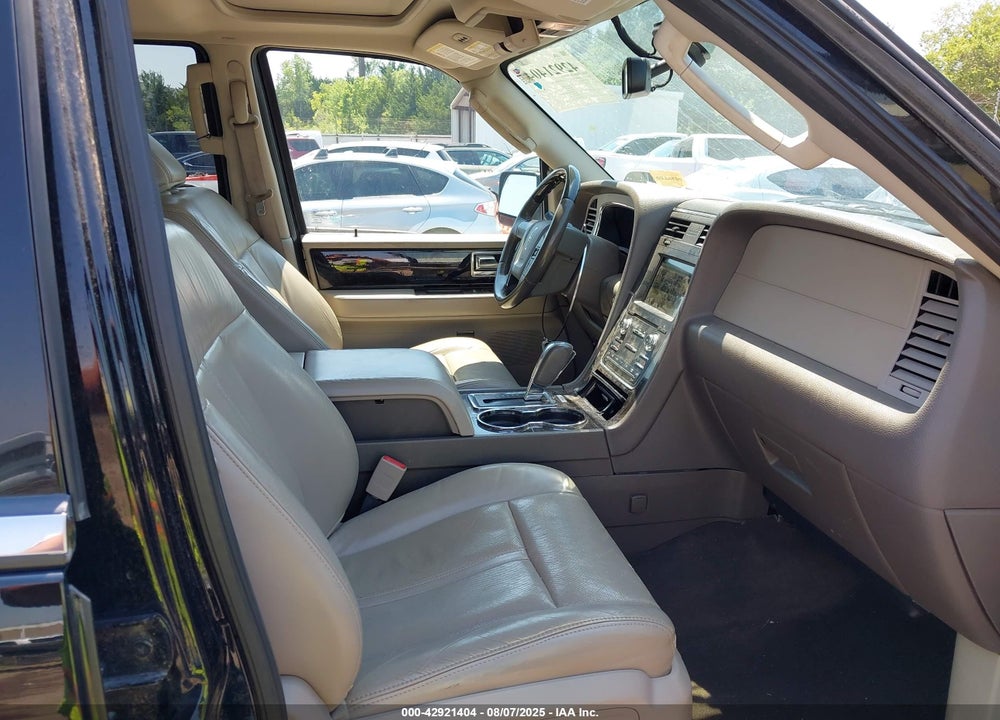 2016 LINCOLN NAVIGATOR VIN: 5LMJJ3HT8GEL02627