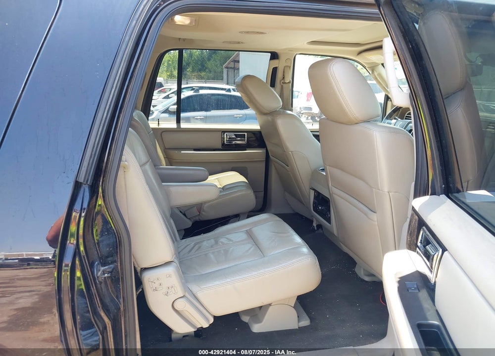 2016 LINCOLN NAVIGATOR VIN: 5LMJJ3HT8GEL02627