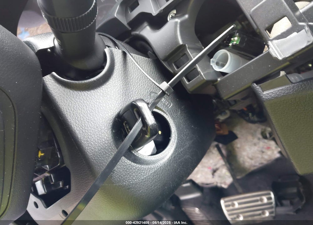 2017 HONDA ACCORD VIN: 1HGCR2F14HA098214