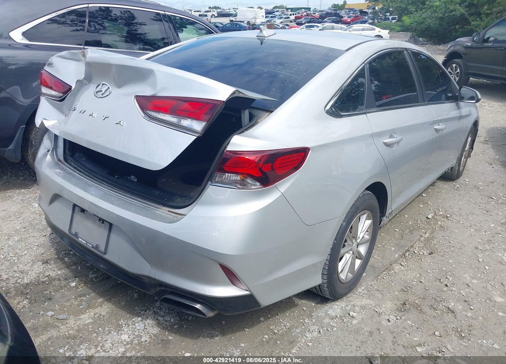 2018 HYUNDAI SONATA VIN: 5NPE24AF0JH715715