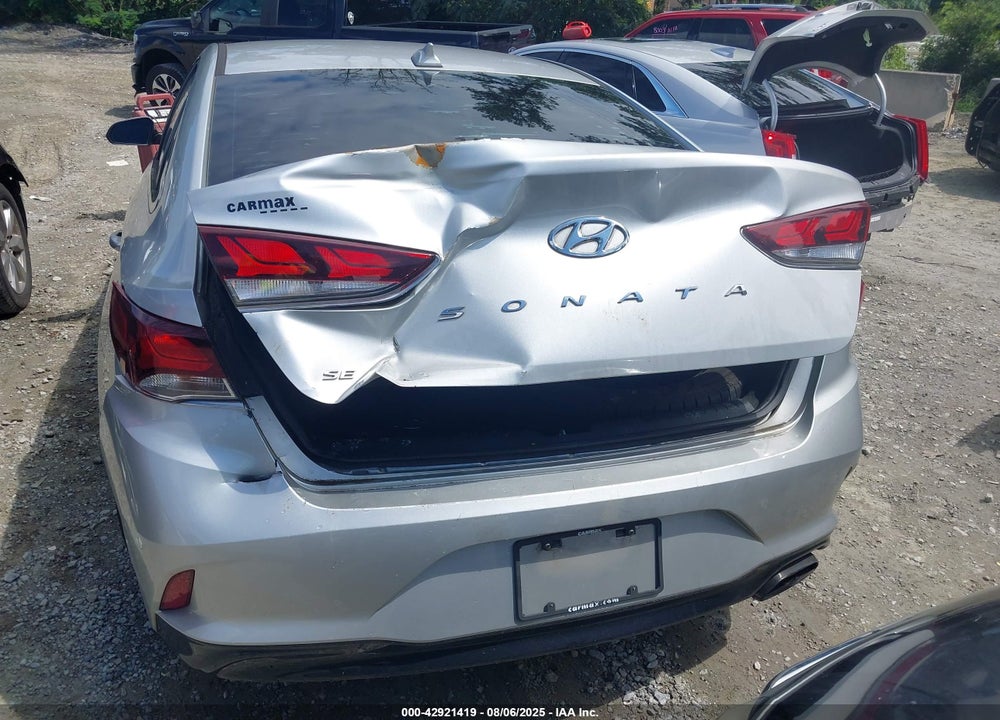 2018 HYUNDAI SONATA VIN: 5NPE24AF0JH715715