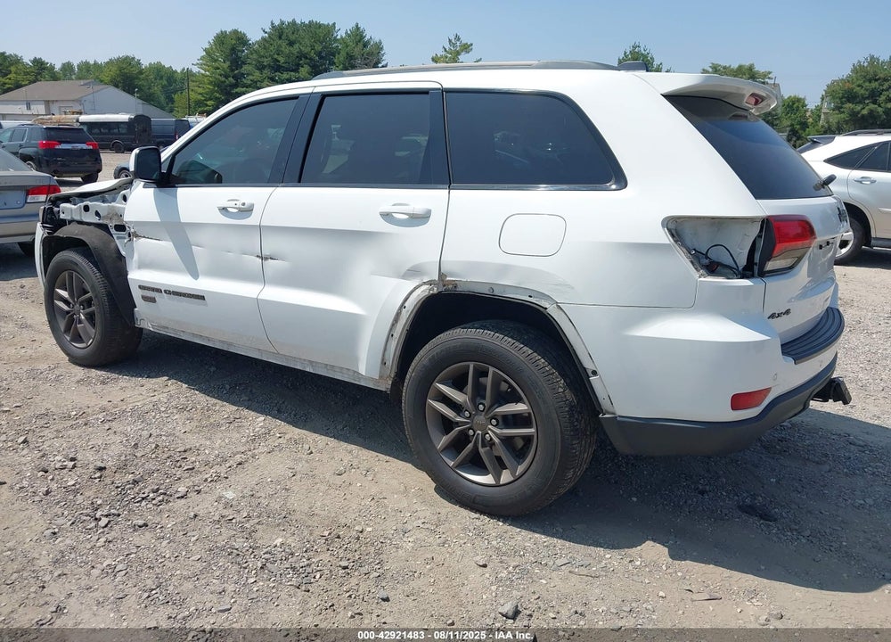 2016 JEEP GRAND CHEROKEE VIN: 1C4RJFAG6GC434709