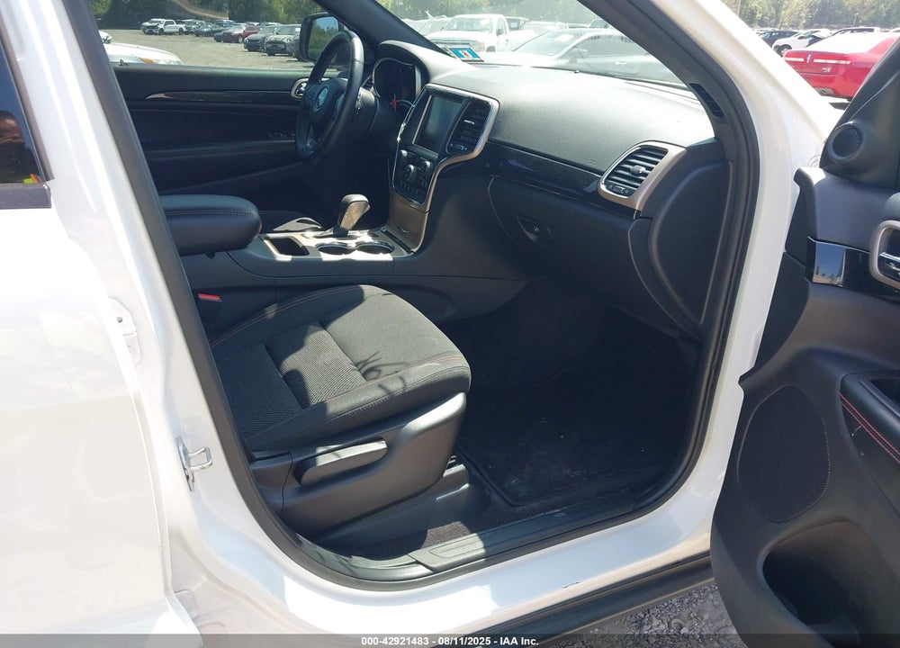 2016 JEEP GRAND CHEROKEE VIN: 1C4RJFAG6GC434709