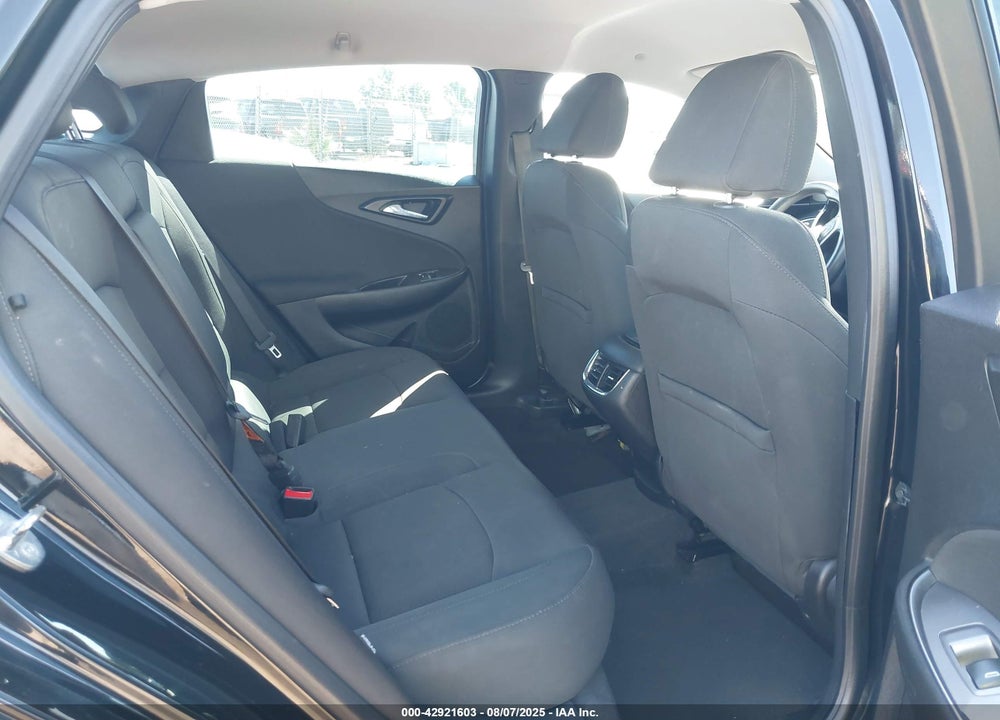 2016 CHEVROLET MALIBU VIN: 1G1ZE5ST0GF215925