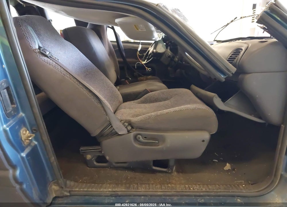 2002 DODGE RAM 2500 ST VIN: 3B7KF23Z82M228938