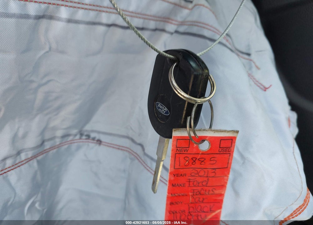 2013 FORD FOCUS VIN: 1FADP3F26DL333594
