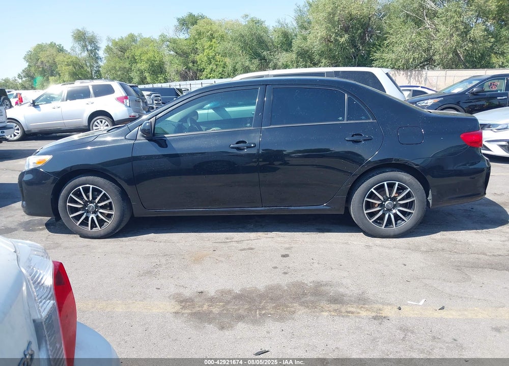 2011 TOYOTA COROLLA LE VIN: 2T1BU4EE7BC673319