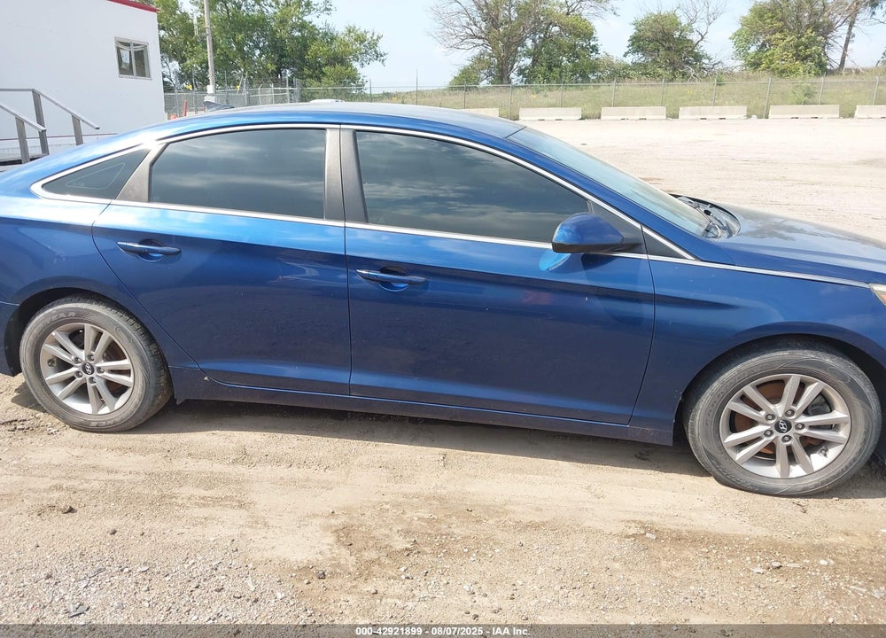 2017 HYUNDAI SONATA VIN: 5NPE24AF5HH445553