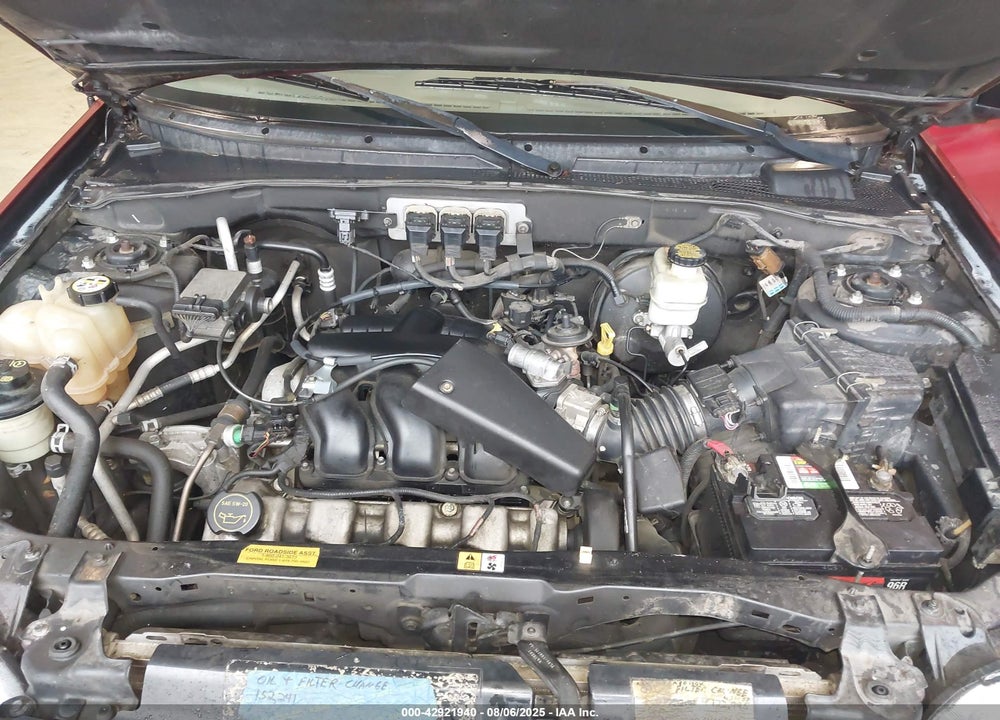 2005 FORD ESCAPE XLT VIN: 1FMCU03185KA76093