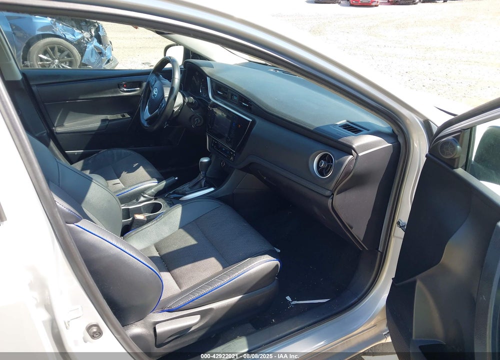 2019 TOYOTA COROLLA VIN: 2T1BURHE8KC240794