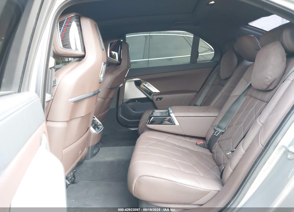 2024 BMW I7 VIN: WBY53EJ06RCP25573