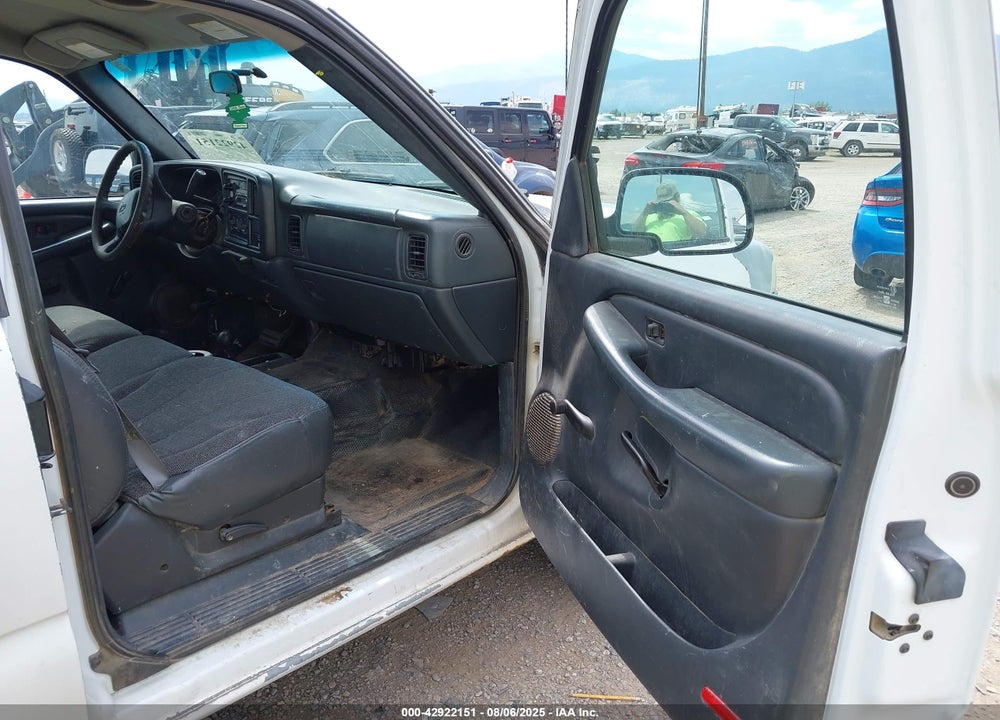 2001 CHEVROLET SILVERADO 1500 VIN: 2GCEK19T111379583