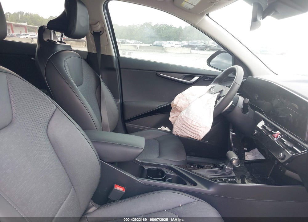 2025 KIA NIRO SX TOURING VIN: KNDCT3LE5S5214372