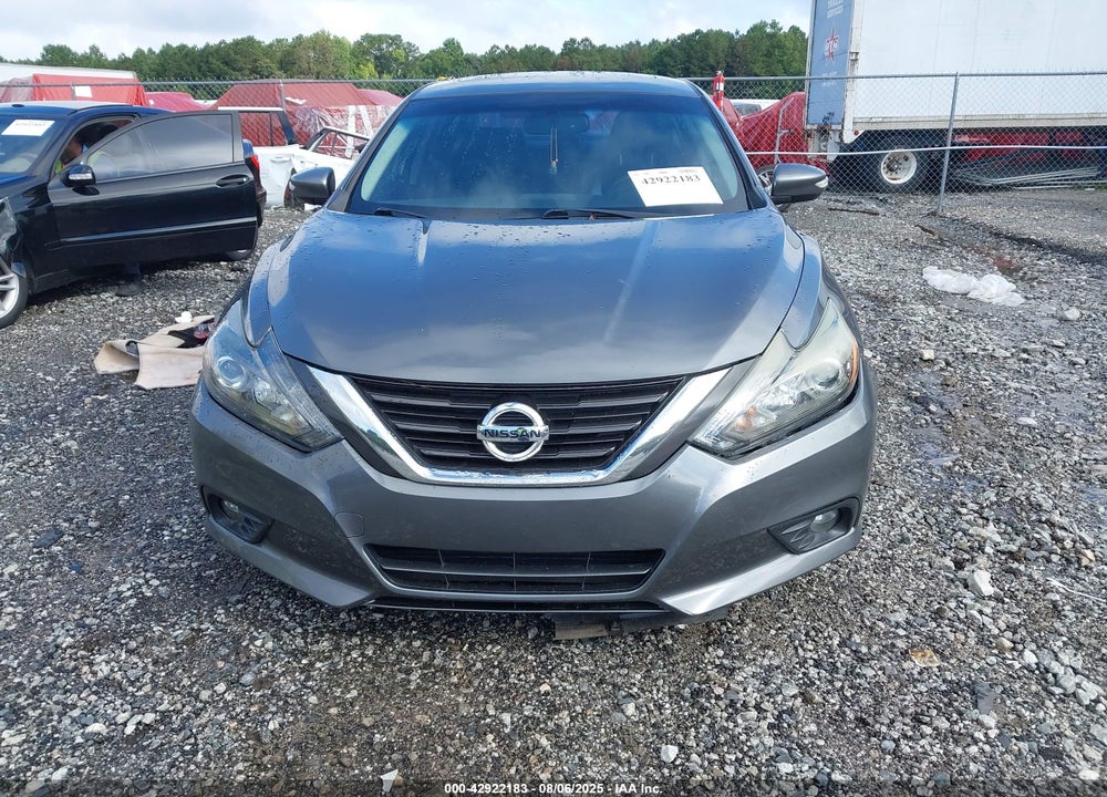 2017 NISSAN ALTIMA VIN: 1N4AL3AP5HC166197