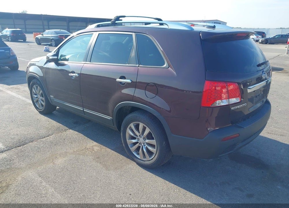 2011 KIA SORENTO EX V6 VIN: 5XYKUDA20BG169470