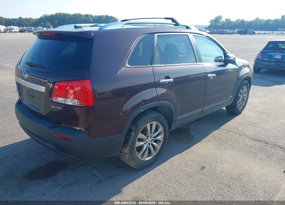 2011 KIA SORENTO EX V6 VIN: 5XYKUDA20BG169470