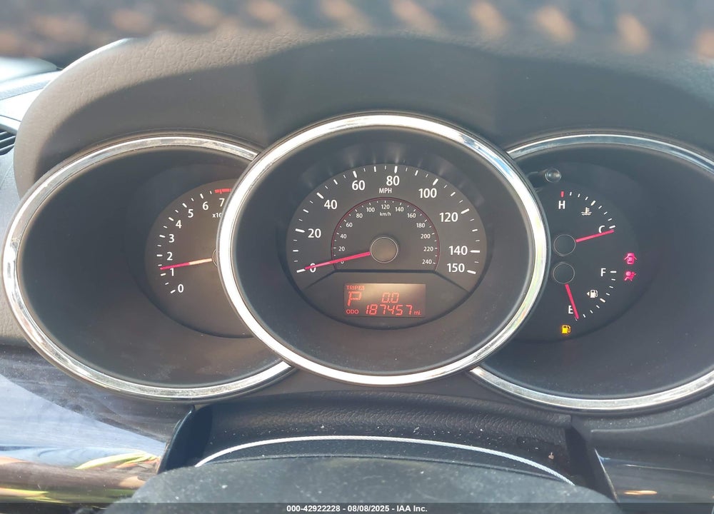 2011 KIA SORENTO EX V6 VIN: 5XYKUDA20BG169470