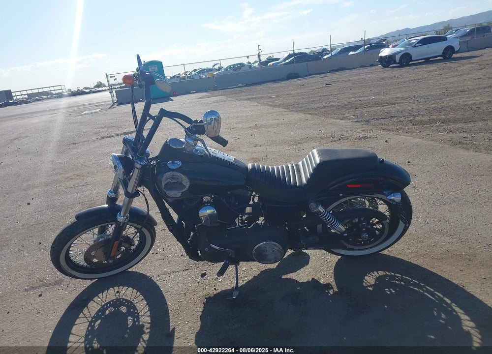 2017 HARLEY-DAVIDSON FXDB DYNA STREET BOB VIN: 1HD1GXM17HC324583