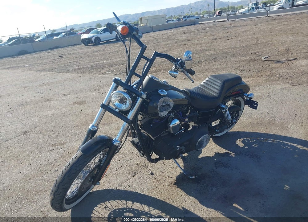 2017 HARLEY-DAVIDSON FXDB DYNA STREET BOB VIN: 1HD1GXM17HC324583