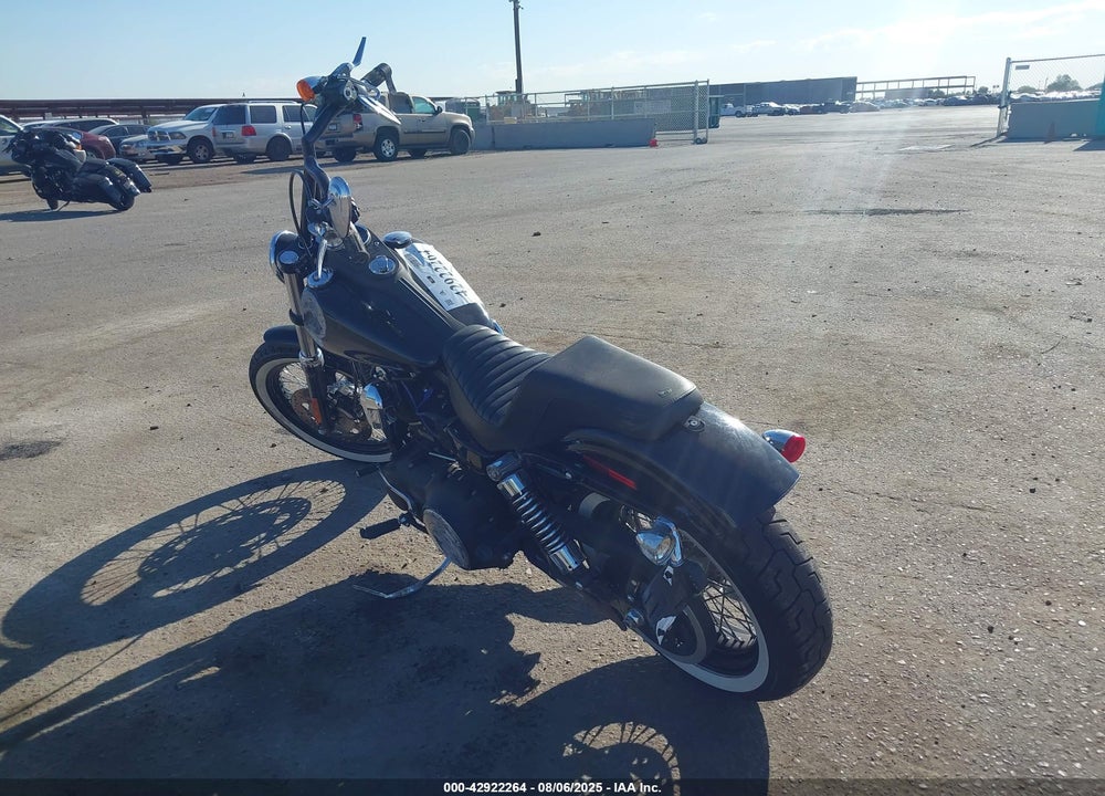 2017 HARLEY-DAVIDSON FXDB DYNA STREET BOB VIN: 1HD1GXM17HC324583