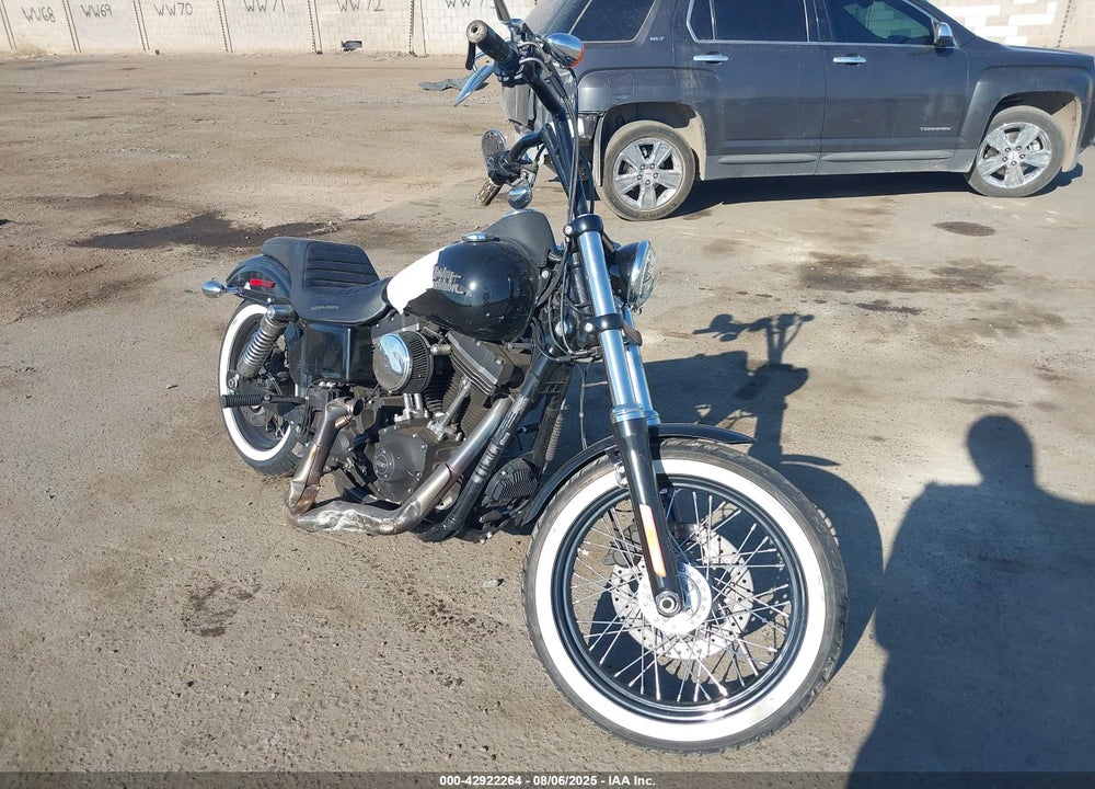2017 HARLEY-DAVIDSON FXDB DYNA STREET BOB VIN: 1HD1GXM17HC324583