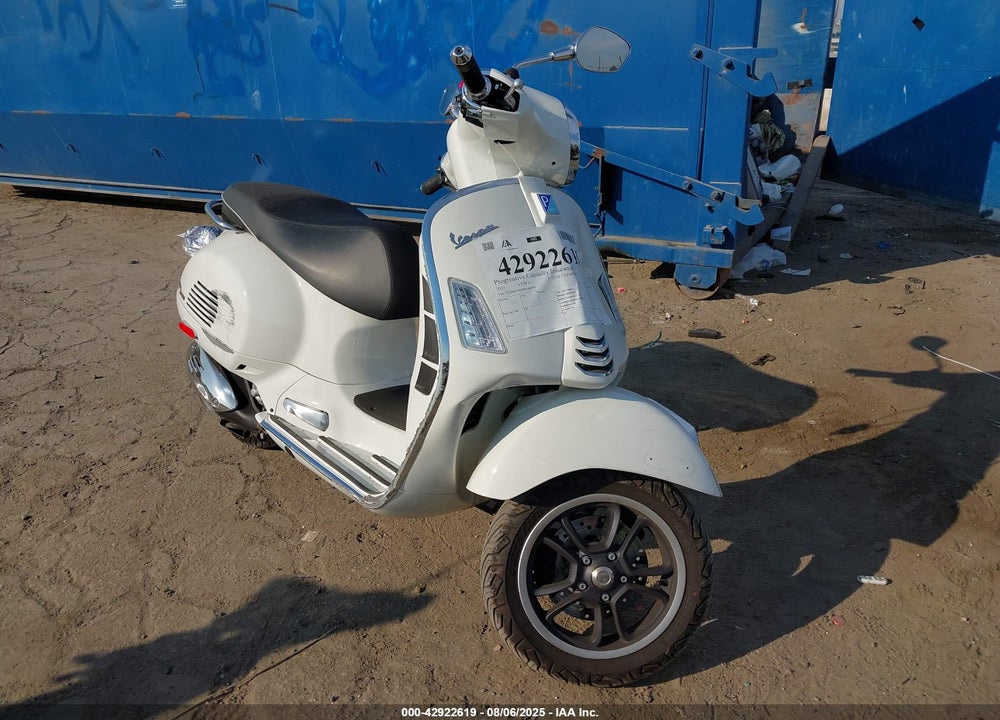 2023 VESPA GTS/SEI GIORNI 300 VIN: ZAPMD39MXP5100793