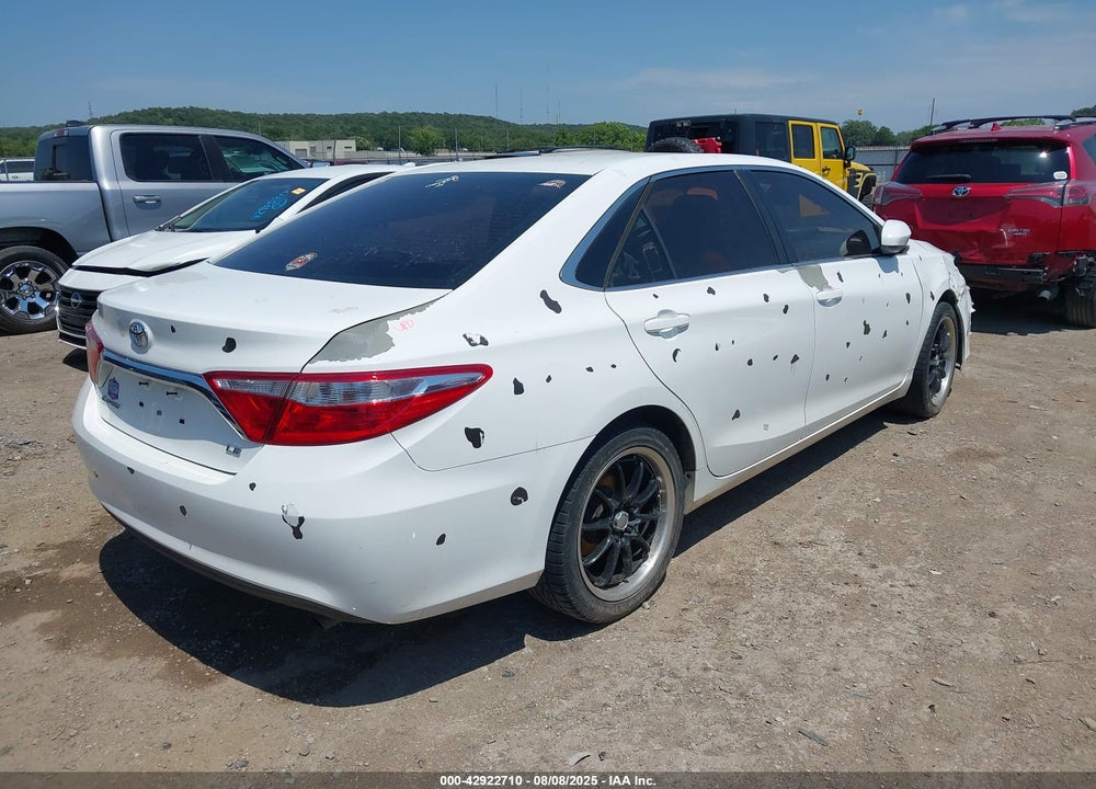 2016 TOYOTA CAMRY VIN: 4T4BF1FK1GR547143
