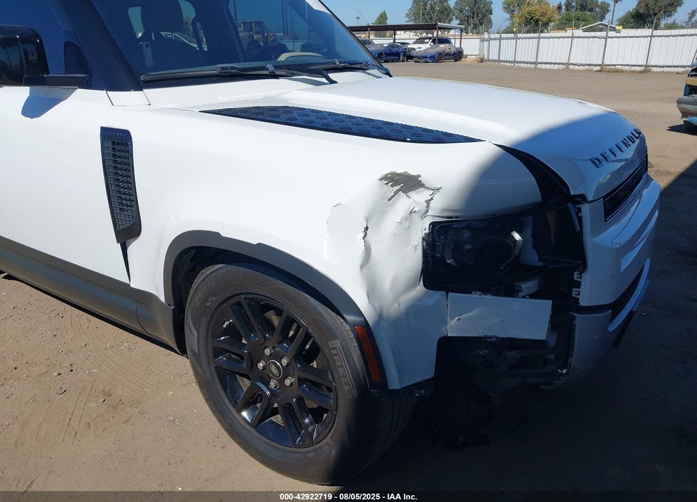 2021 LAND ROVER DEFENDER VIN: SALEJERX3M2035862