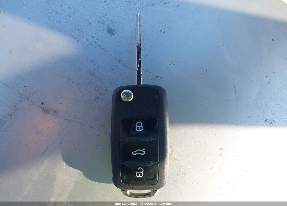 2012 VOLKSWAGEN JETTA VIN: 3VW1K7AJ2CM341980