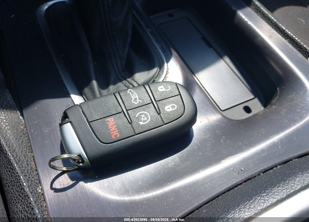 2015 DODGE CHARGER VIN: 2C3CDXBGXFH847637