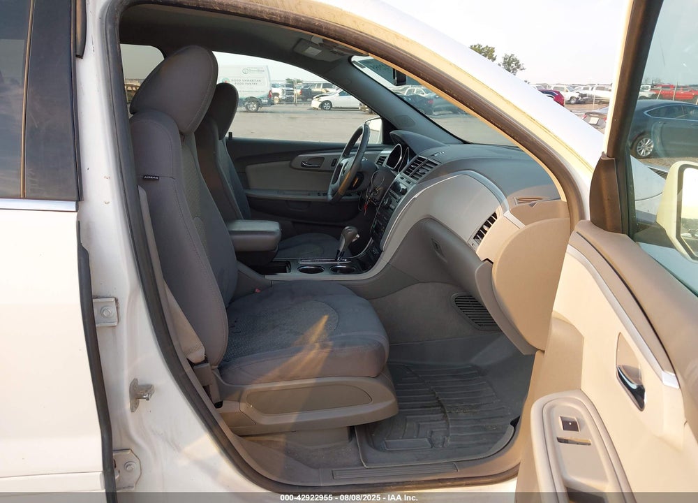 2011 CHEVROLET TRAVERSE VIN: 1GNKVJED4BJ217633