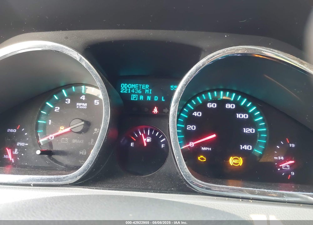 2011 CHEVROLET TRAVERSE VIN: 1GNKVJED4BJ217633