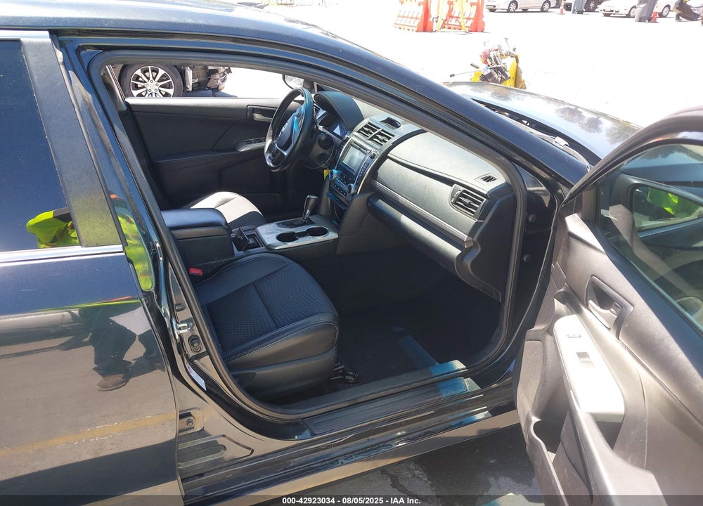 2013 TOYOTA CAMRY SE VIN: 4T1BF1FK3DU639828