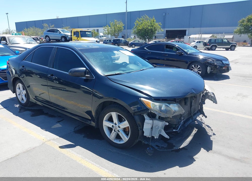 2013 TOYOTA CAMRY SE VIN: 4T1BF1FK3DU639828