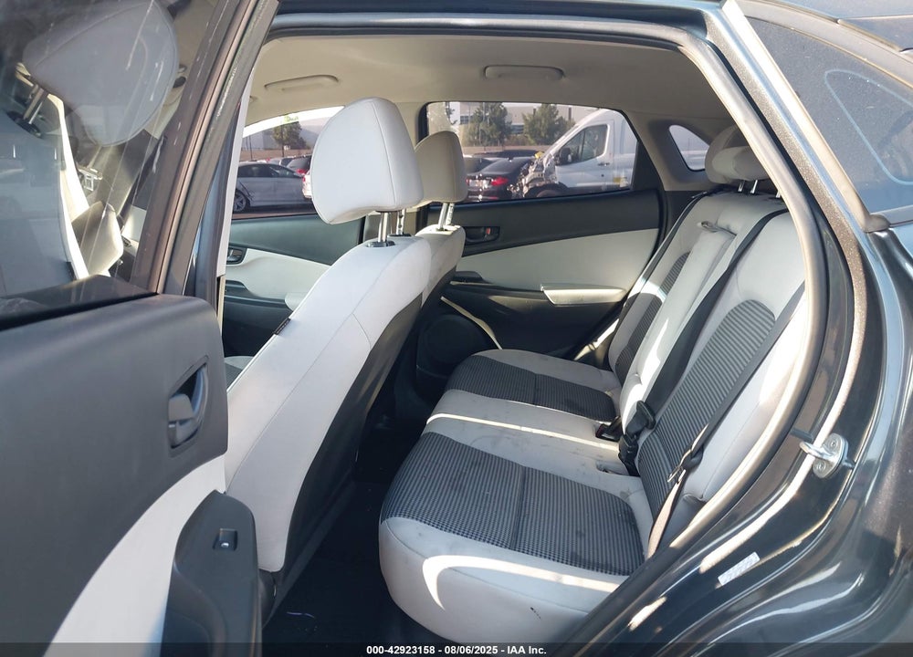 2022 HYUNDAI KONA SE VIN: KM8K22AB0NU760665