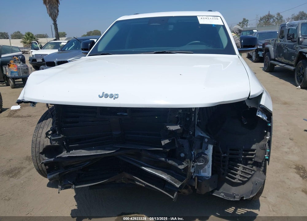 2023 JEEP GRAND CHEROKEE VIN: 1C4RJGBG4PC648618