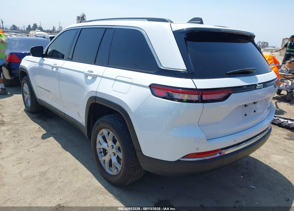 2023 JEEP GRAND CHEROKEE VIN: 1C4RJGBG4PC648618