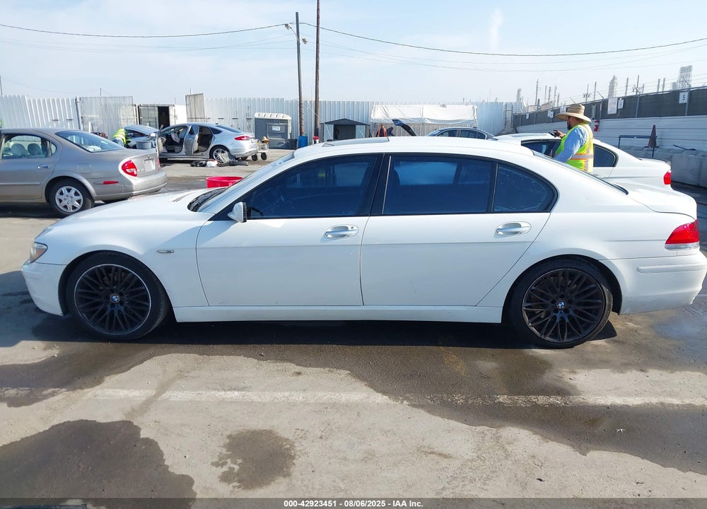2007 BMW 750LI VIN: WBAHN835X7DT70754