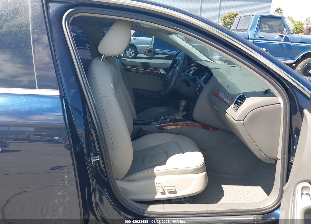 2011 AUDI A4 2.0T PREMIUM VIN: WAUWFAFL3BA056170