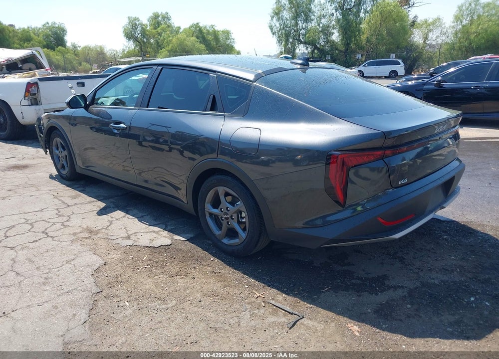 2025 KIA K4 LXS VIN: 3KPFT4DE8SE040223