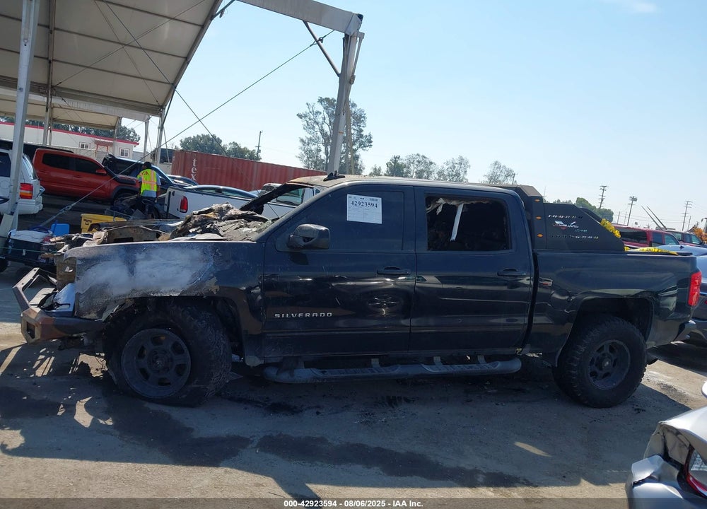 2018 CHEVROLET SILVERADO 1500 VIN: 3GCPCREC2JG643895