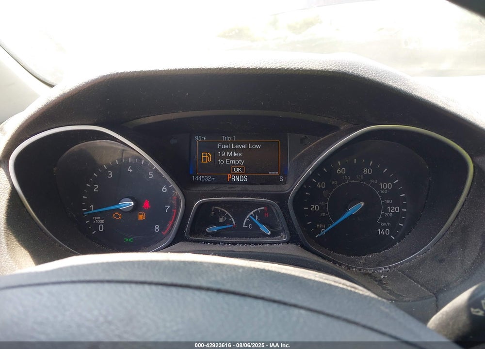 2017 FORD FOCUS VIN: 1FADP3M27HL347139